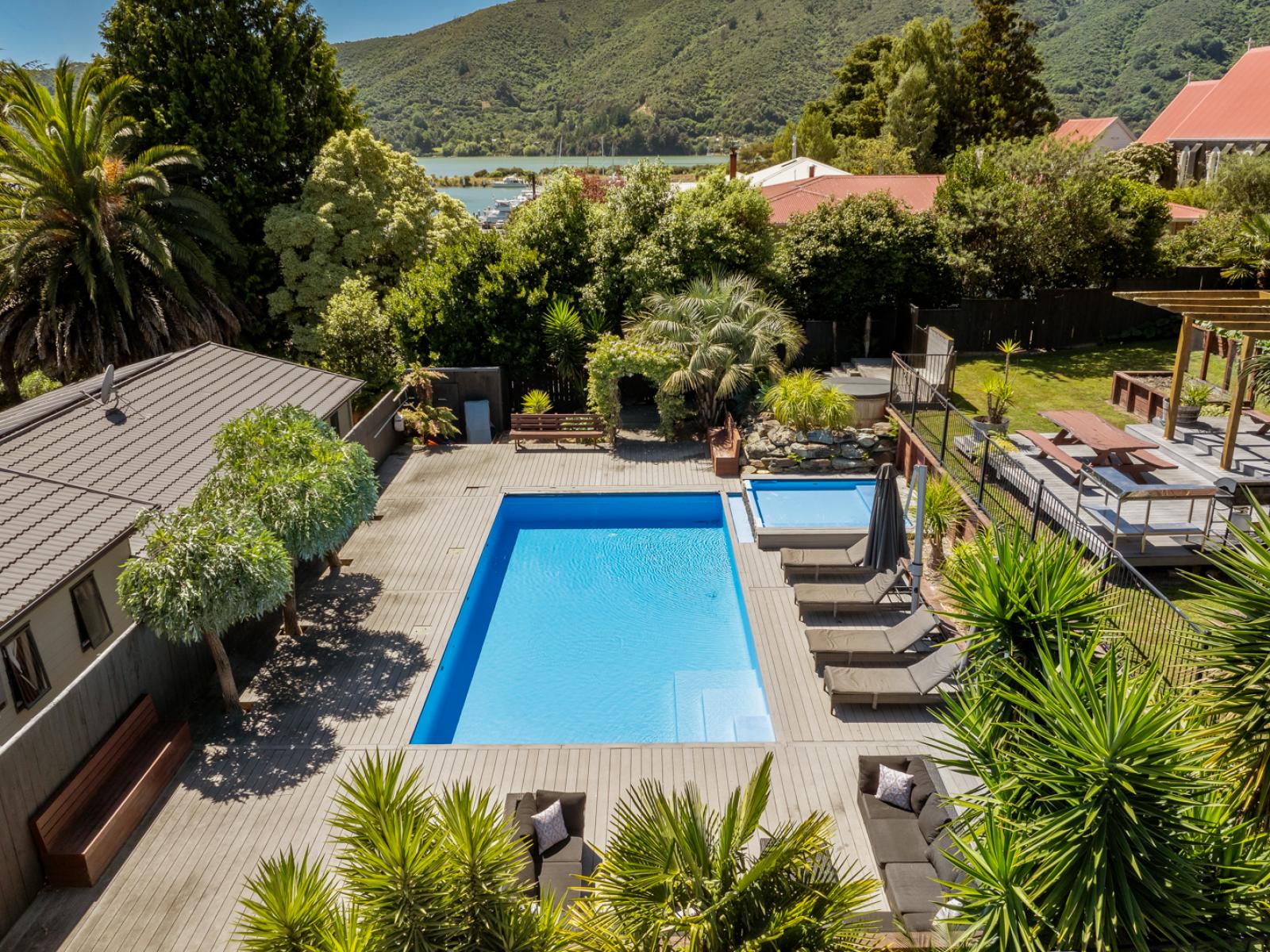 50 Main Road, Havelock