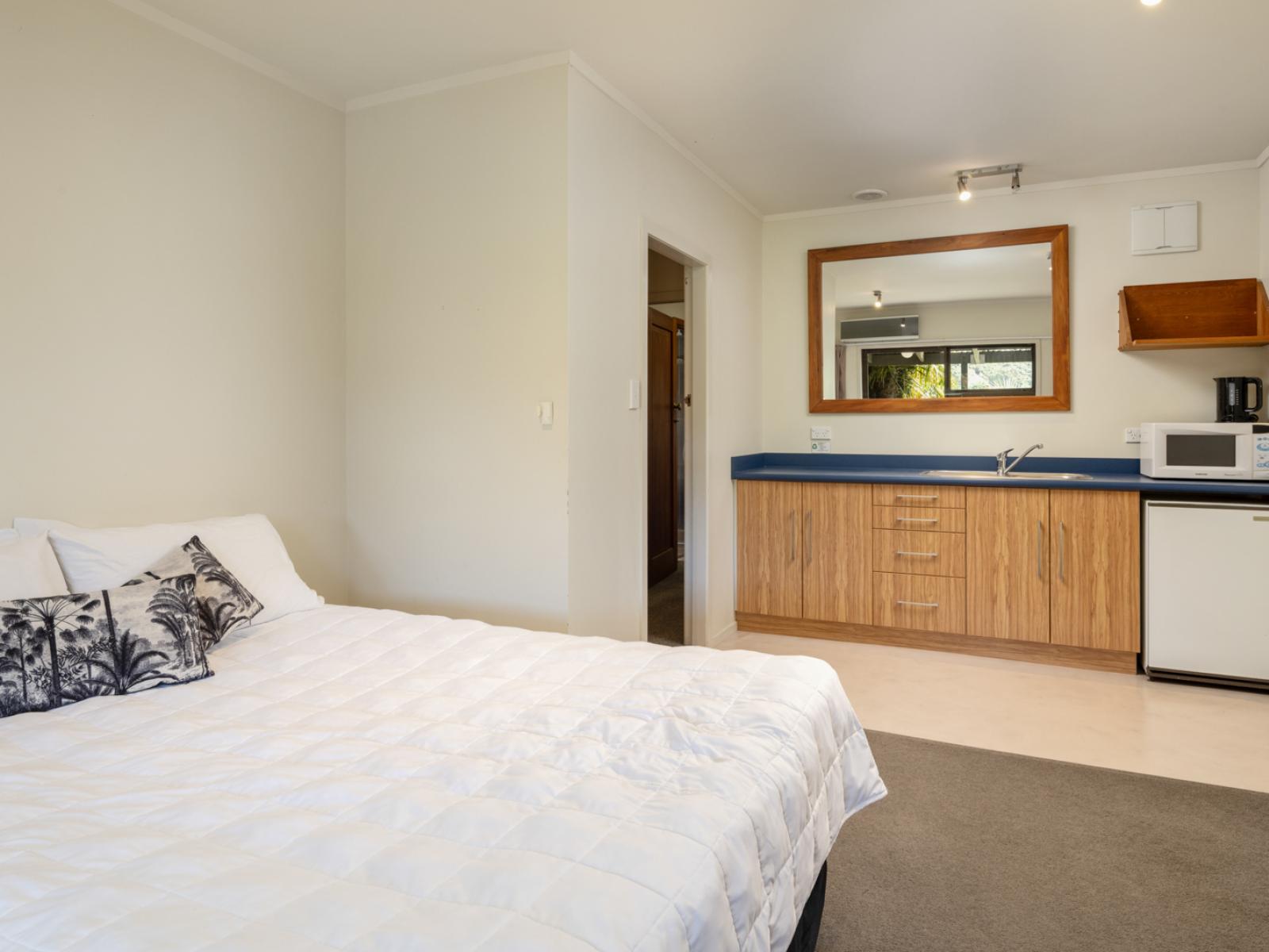 50 Main Road, Havelock