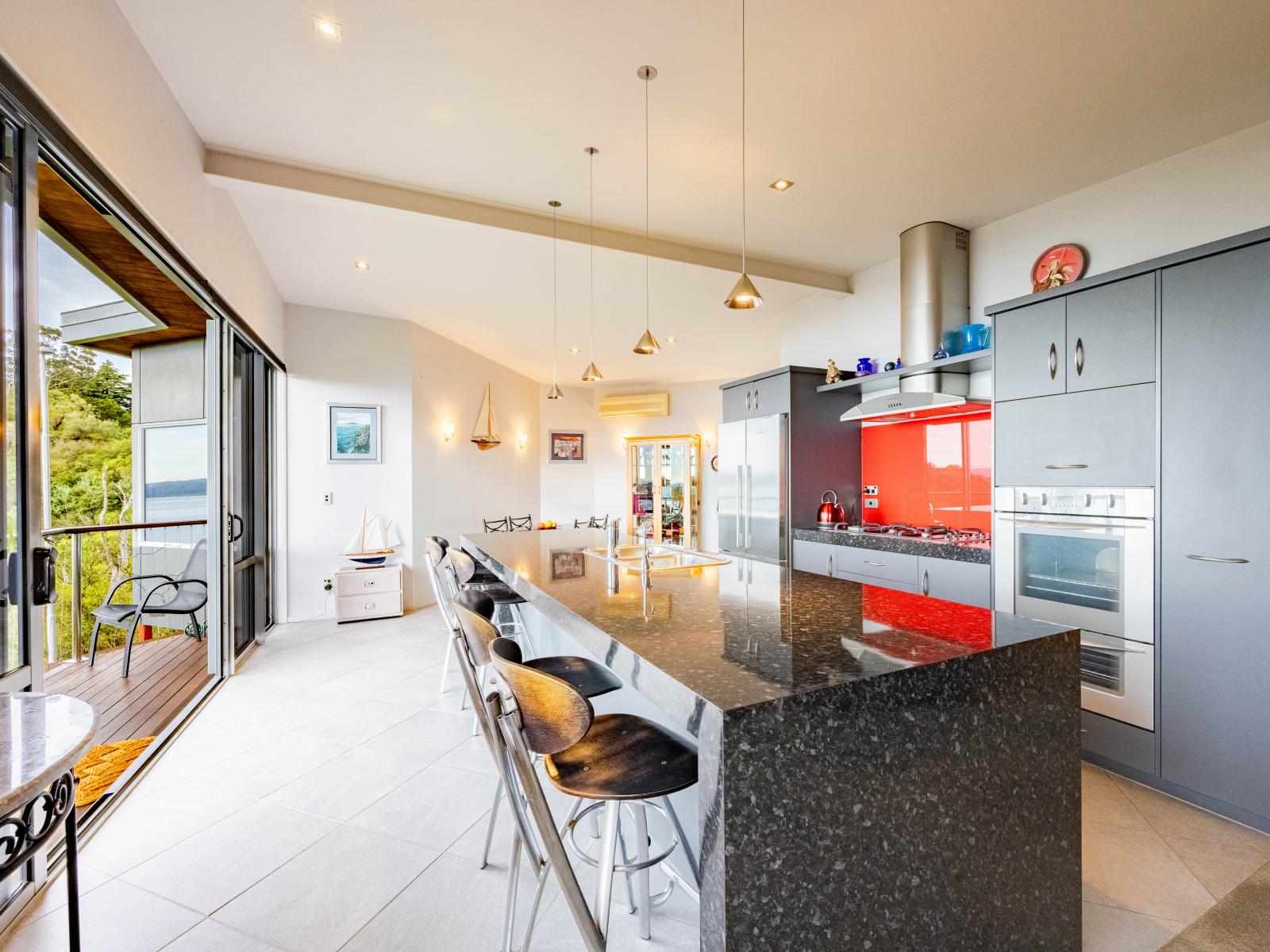 4B Seapoint Road, Bluff Hill
