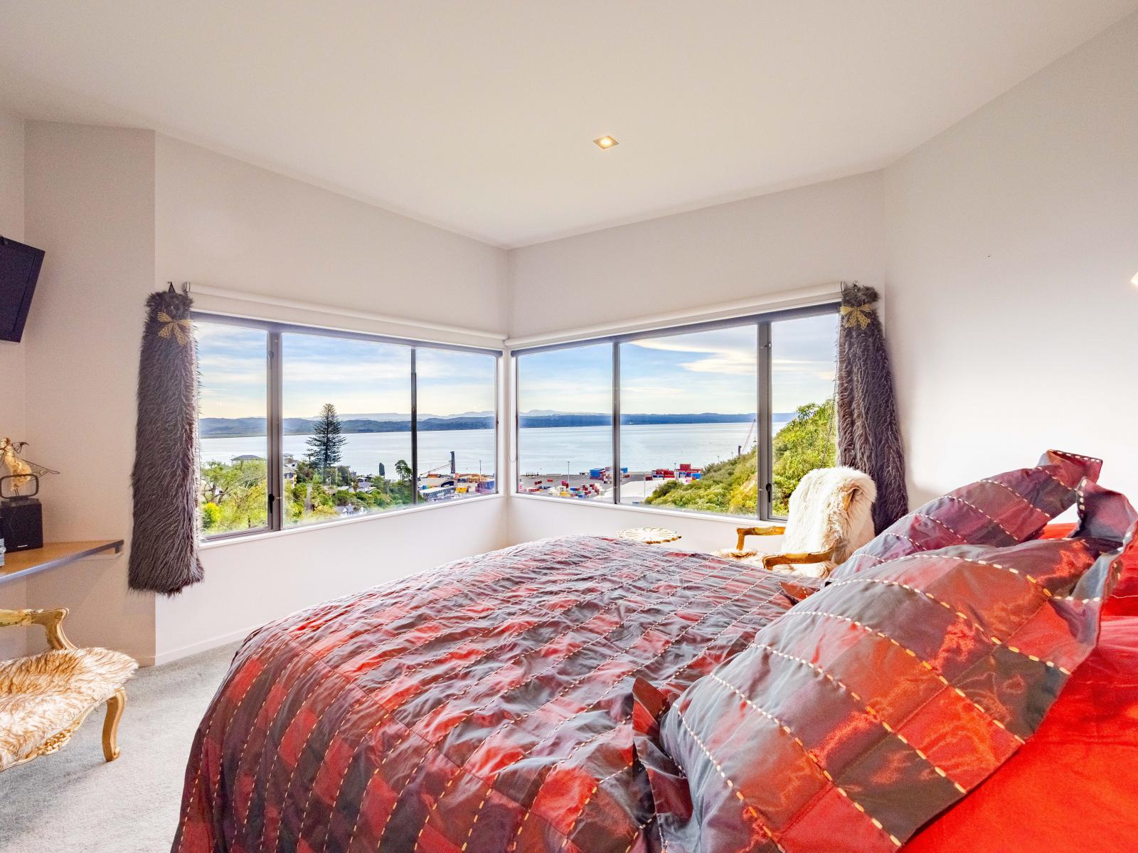 4B Seapoint Road, Bluff Hill