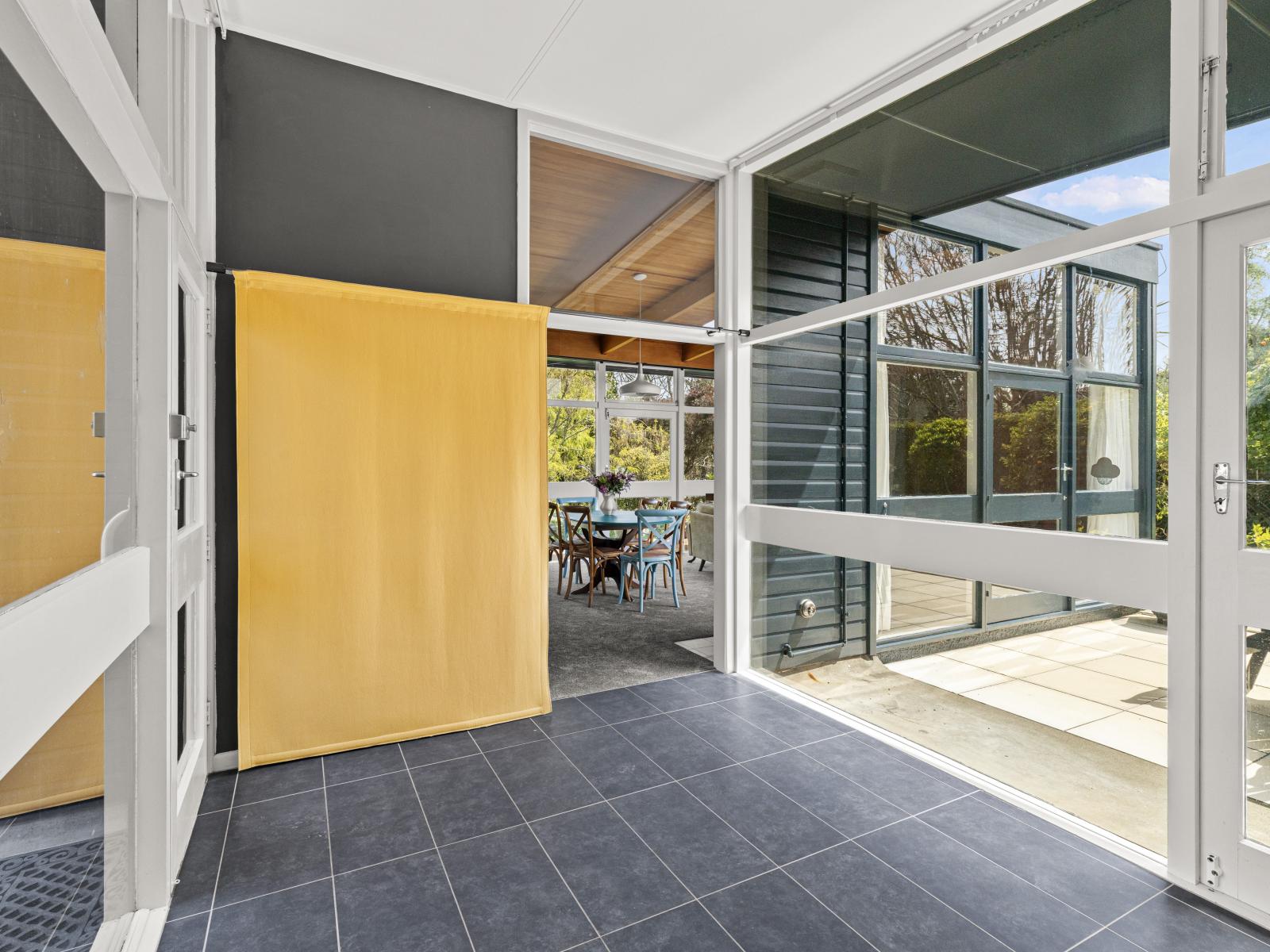 9B Peakes Road, St Johns Hill
