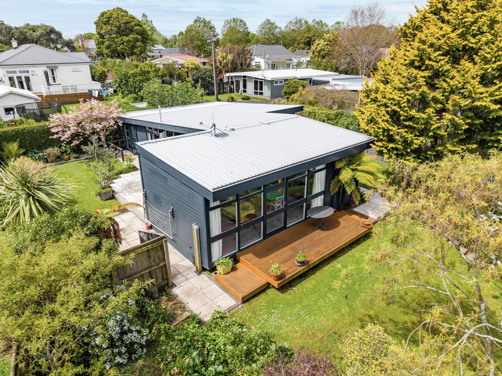 9B Peakes Road, St Johns Hill