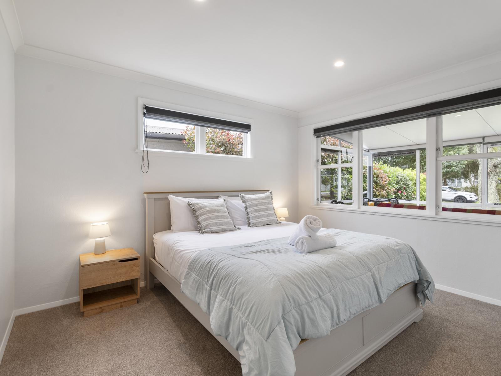 6 Ruha Street, West End