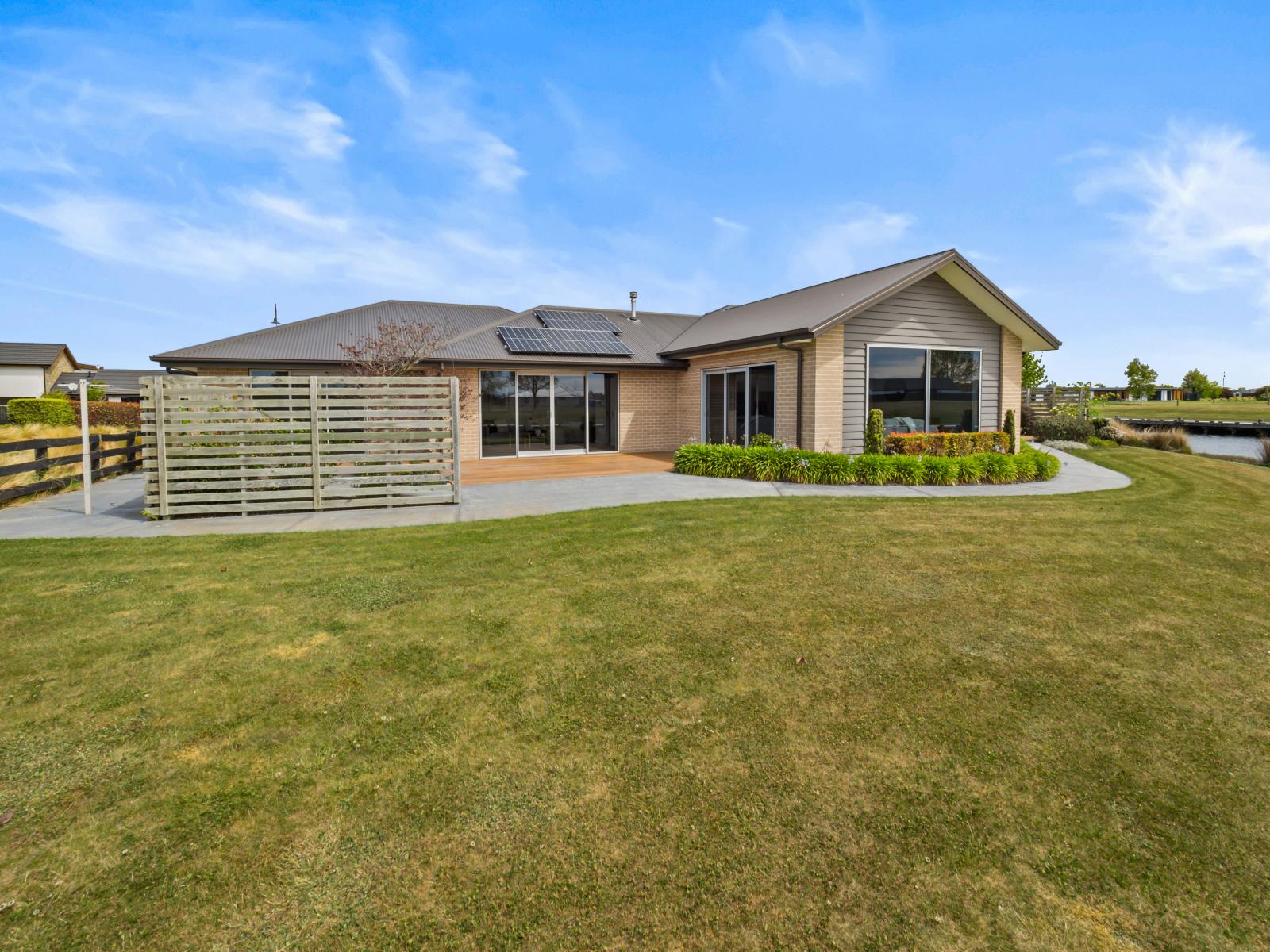 61 Ludlow Drive, Huntingdon