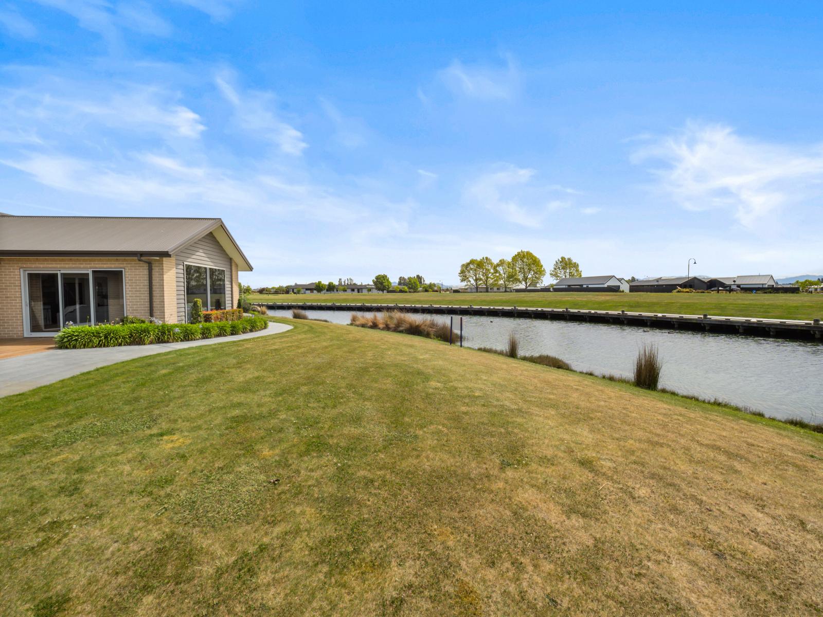 61 Ludlow Drive, Huntingdon