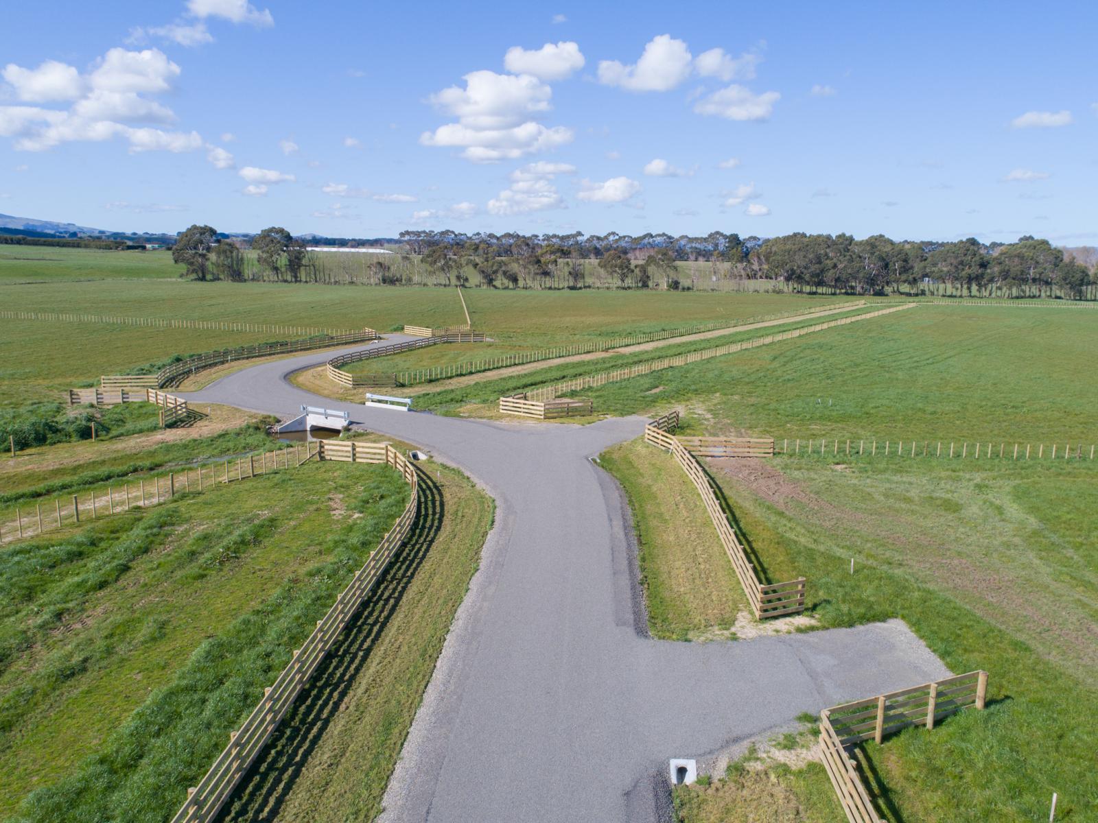 11 Tirohanga Lane, Aorangi