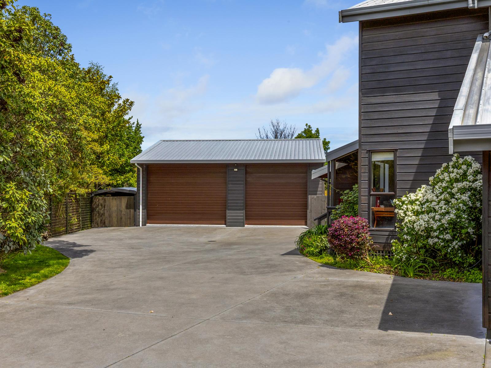 51 Kahurangi Drive, Rangatira Park