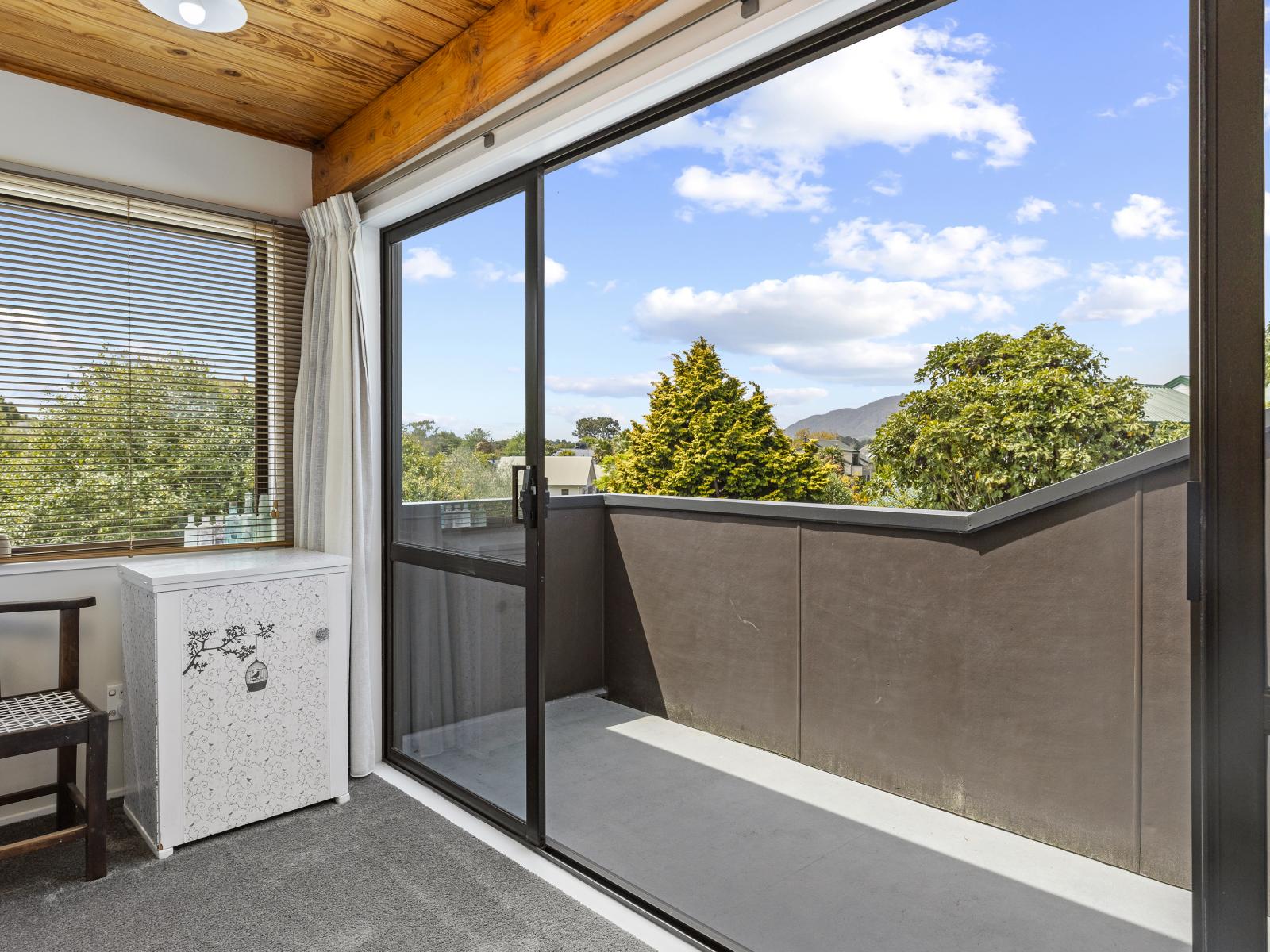 51 Kahurangi Drive, Rangatira Park