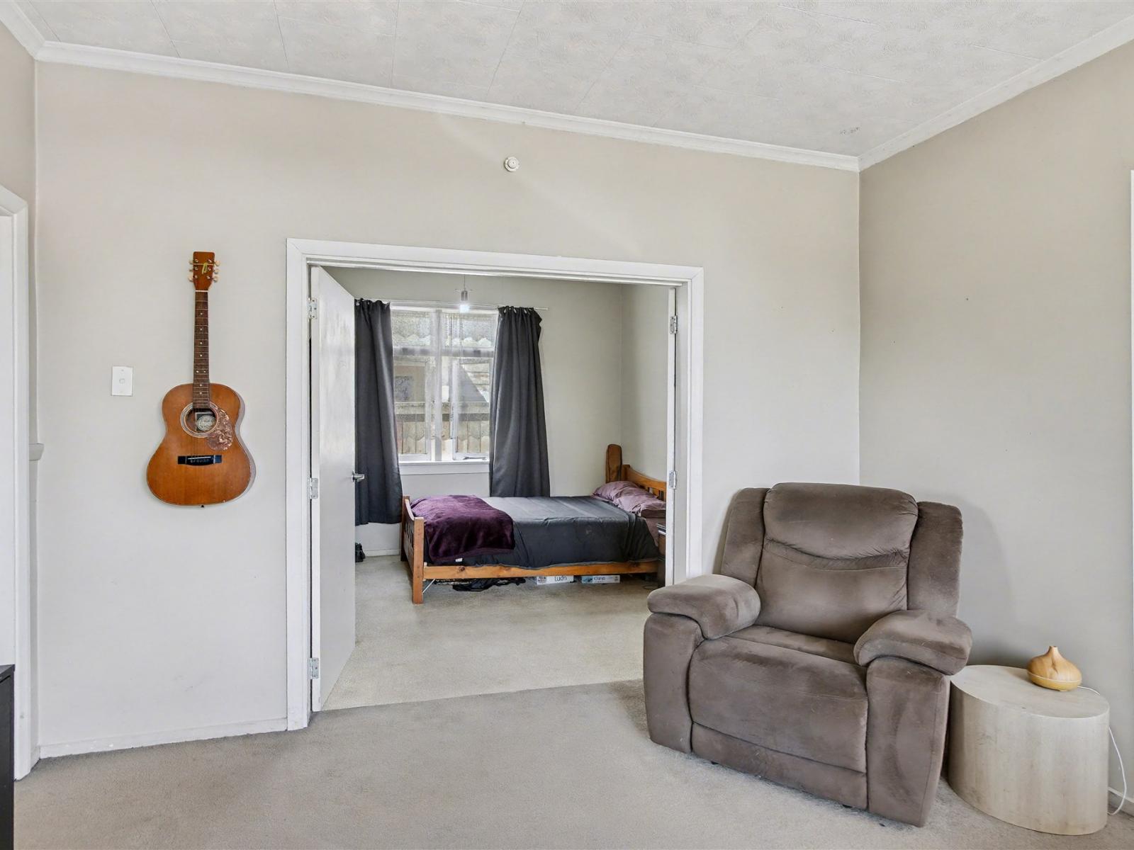 136 Russell Street, Westport