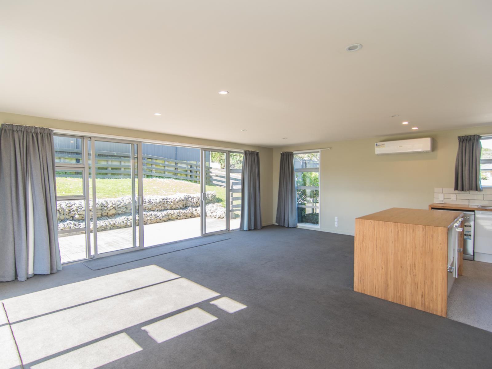 8B Jellicoe Street, Oceanview