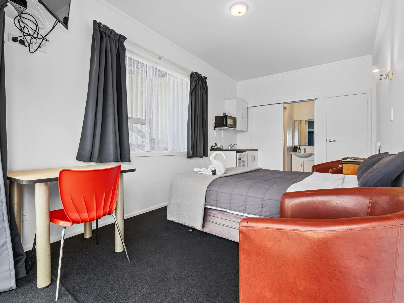 53 North Street, Mokau