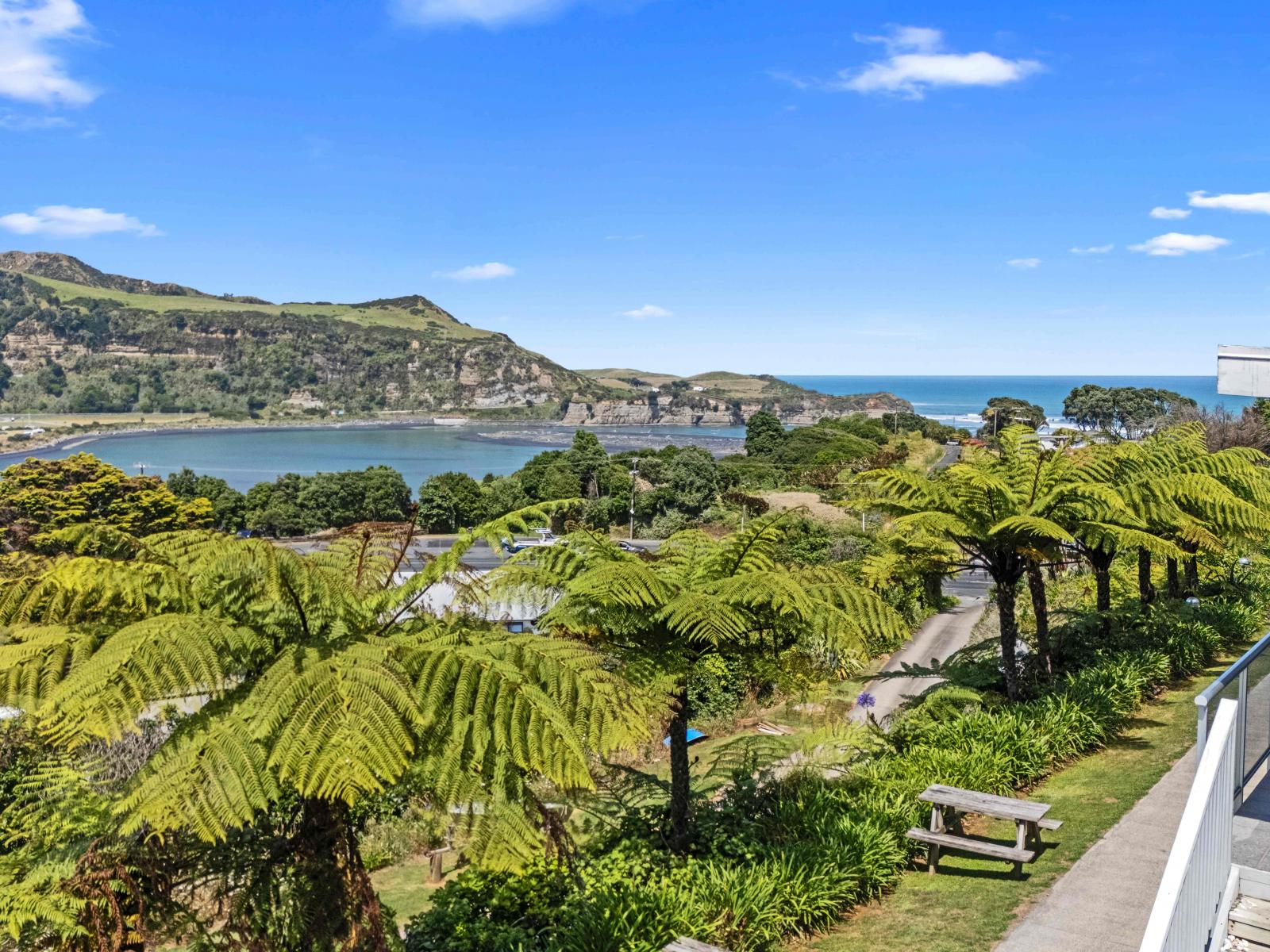 53 North Street, Mokau