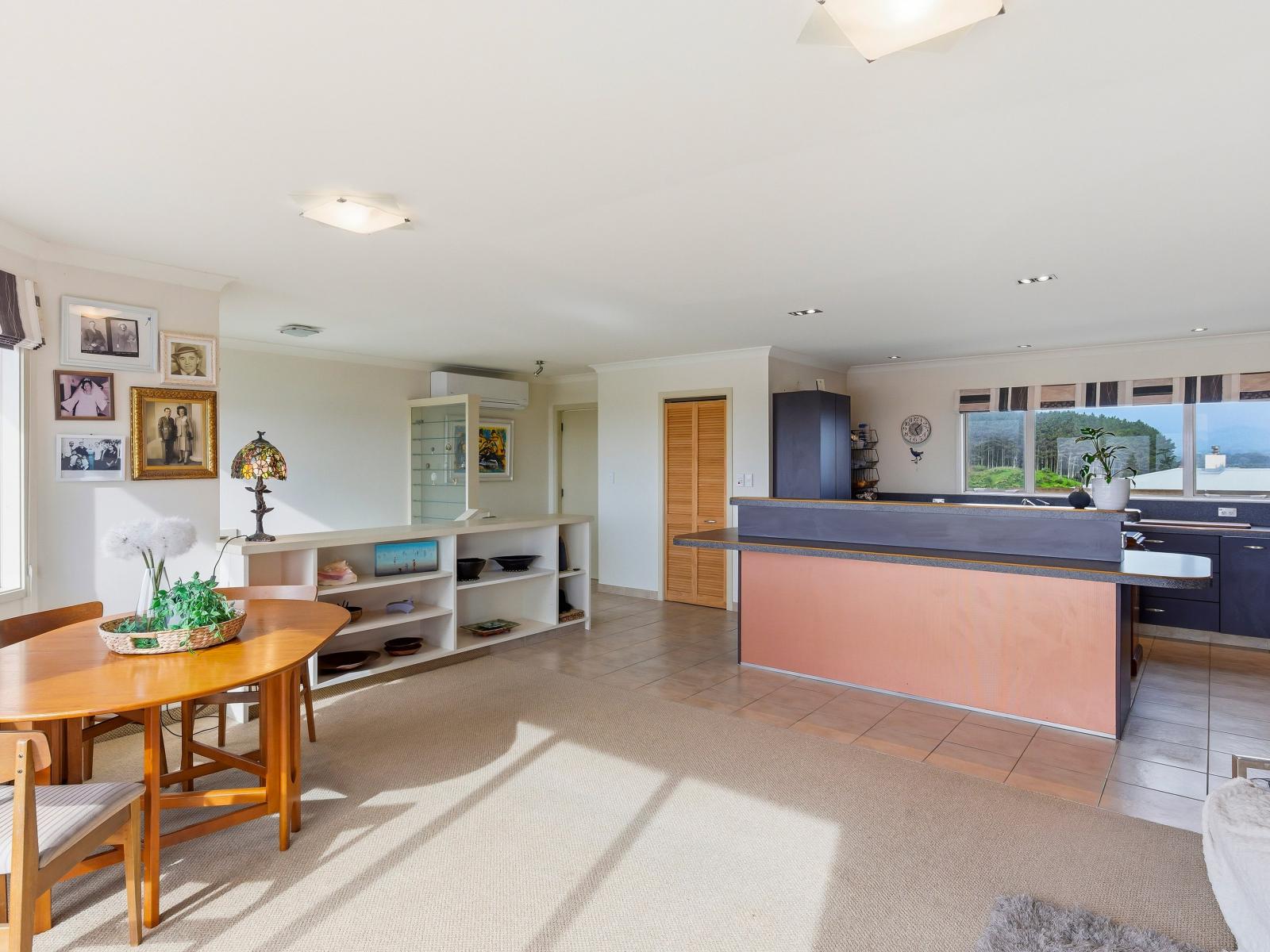 43 Manuka Street, Otaki Beach