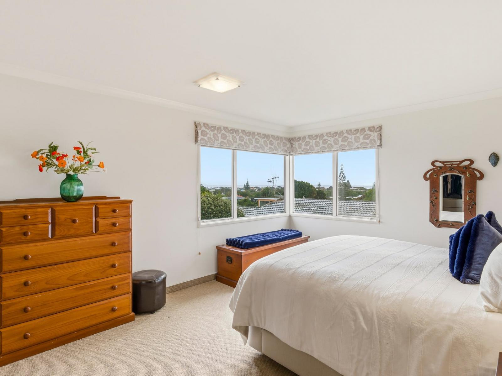 43 Manuka Street, Otaki Beach