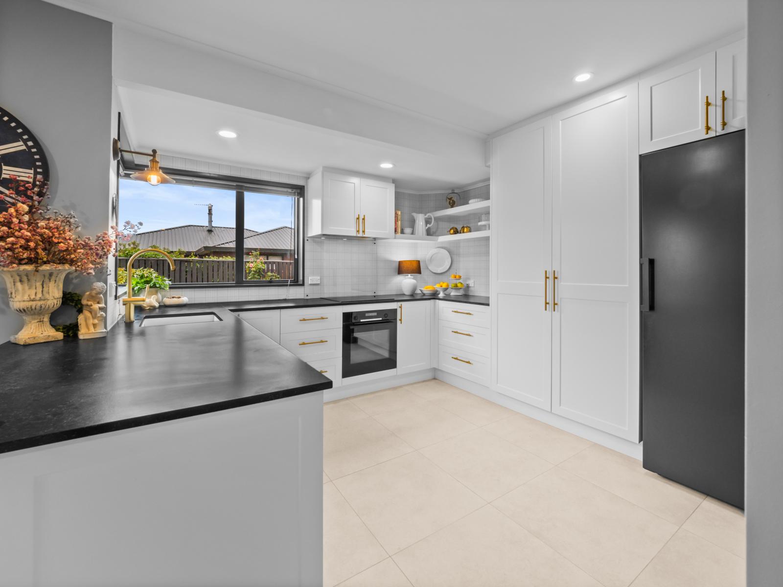 51 Kelvin Crescent, Allenton