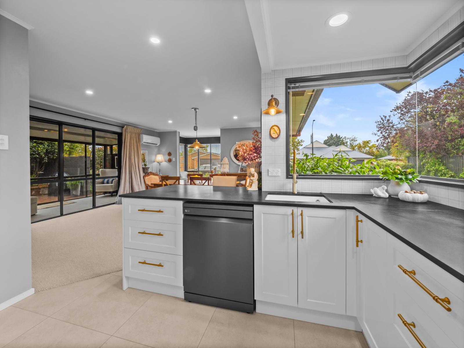 51 Kelvin Crescent, Allenton