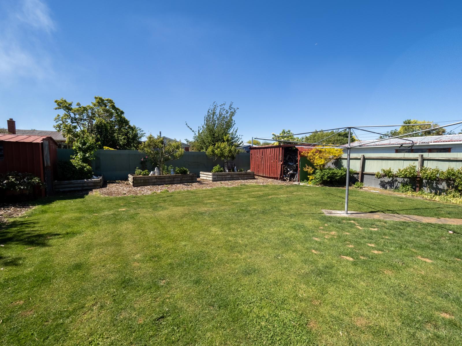 10 Reddecliffe Crescent, Hampstead