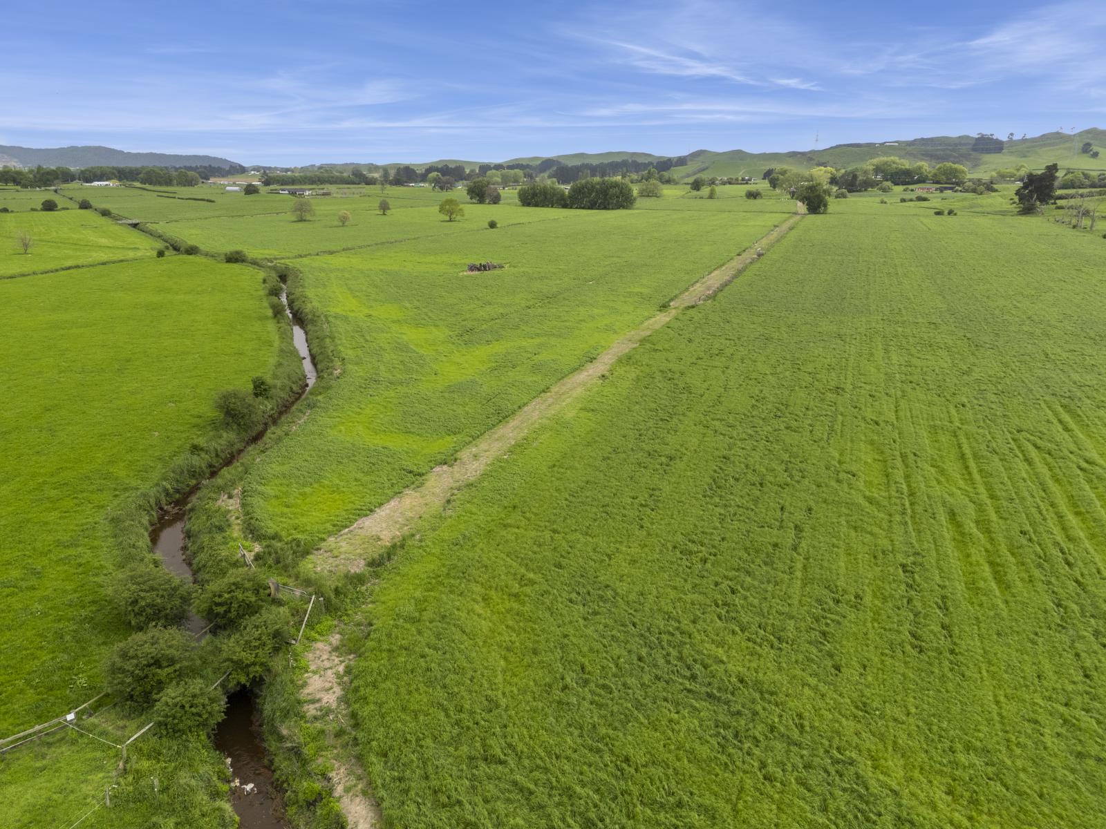 863 Tauhei Road, Tauhei