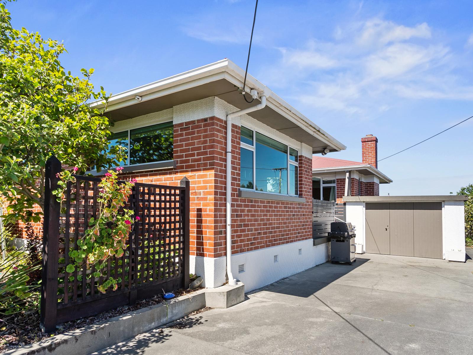 66 Kent Street, Marchwiel