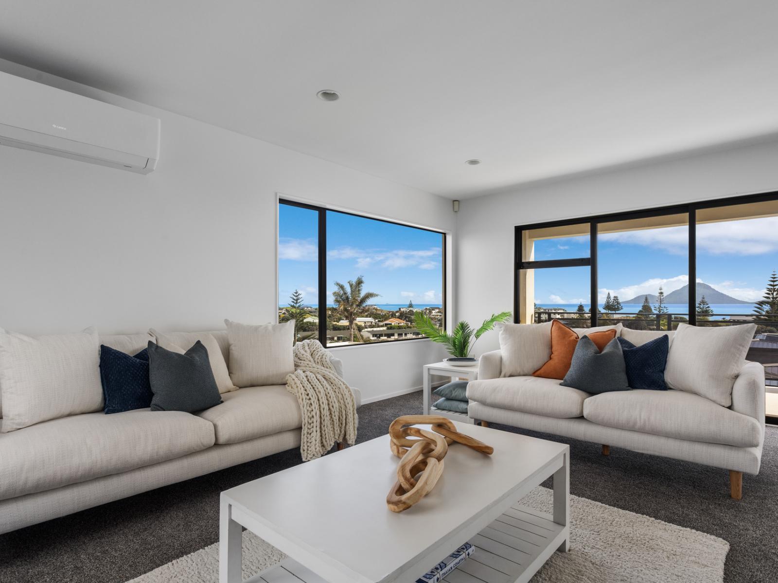 11 Island View Heights, Coastlands