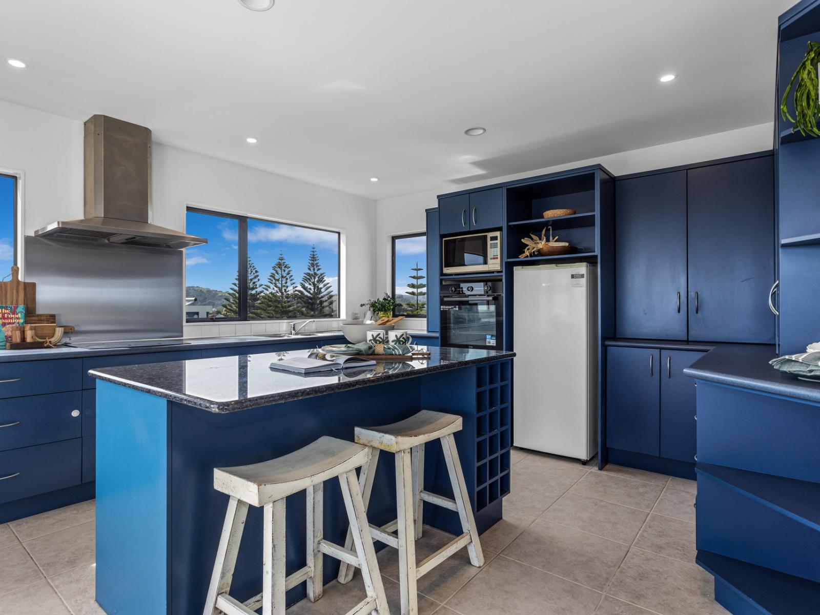 11 Island View Heights, Coastlands