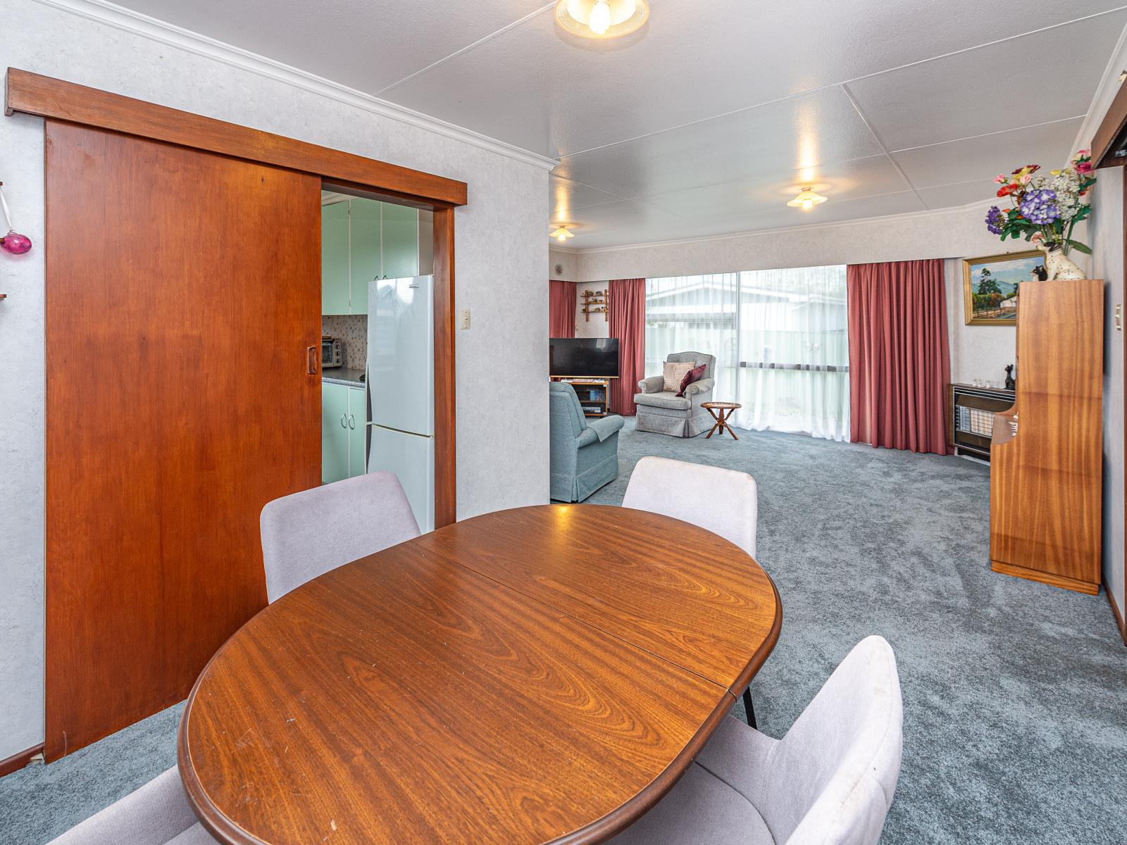 69 Exeter Crescent, Springvale