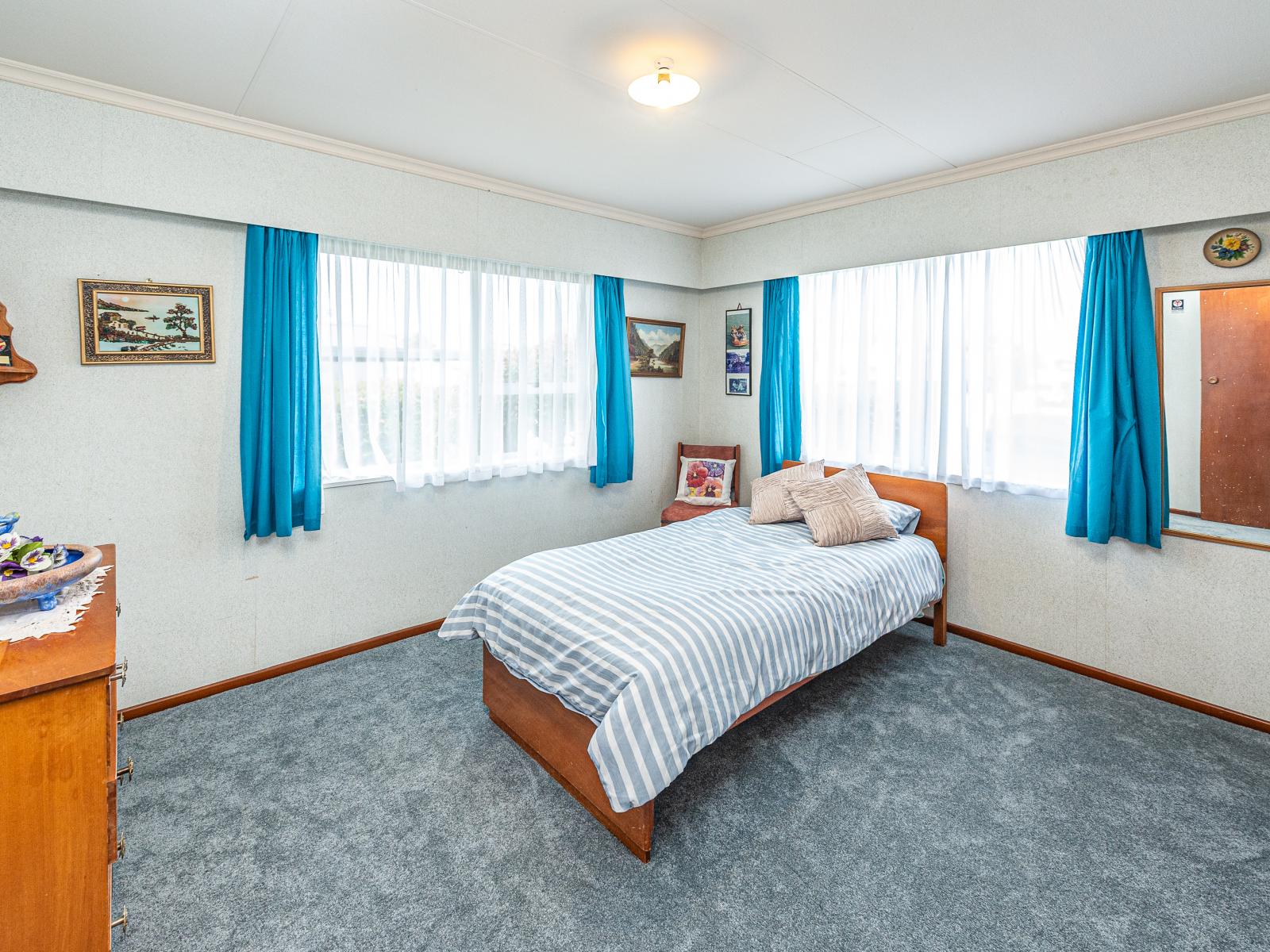 69 Exeter Crescent, Springvale