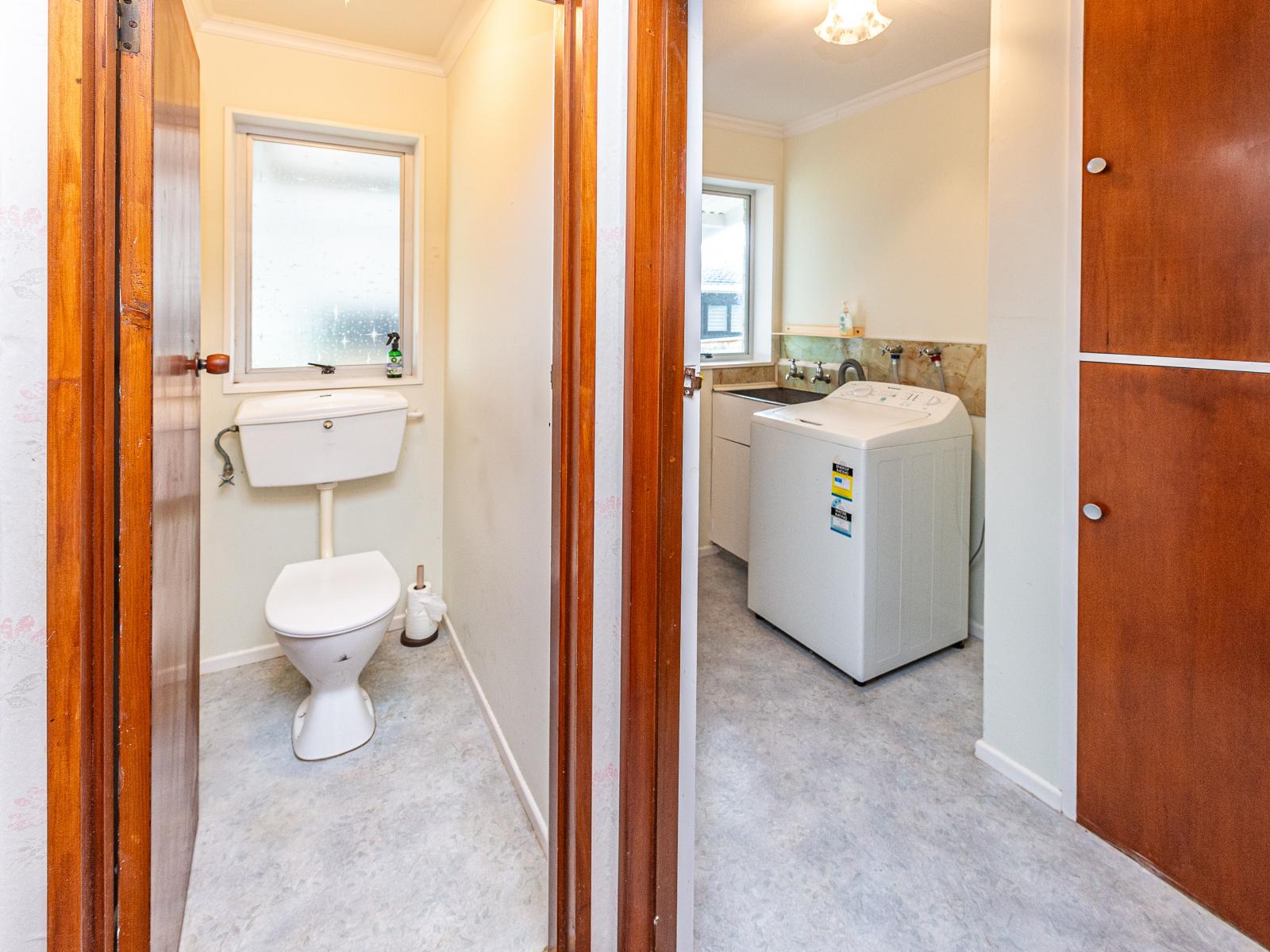 69 Exeter Crescent, Springvale