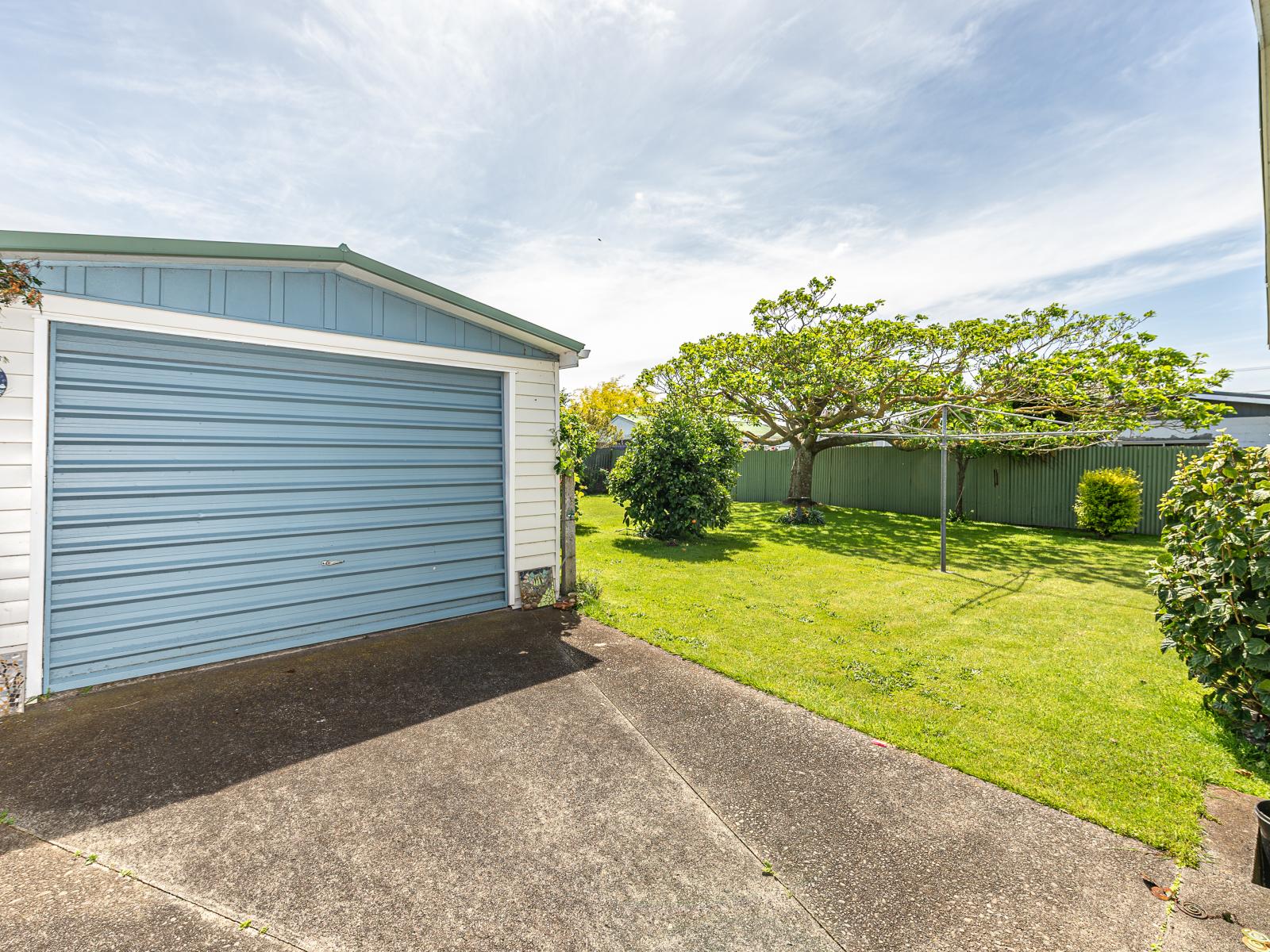 69 Exeter Crescent, Springvale