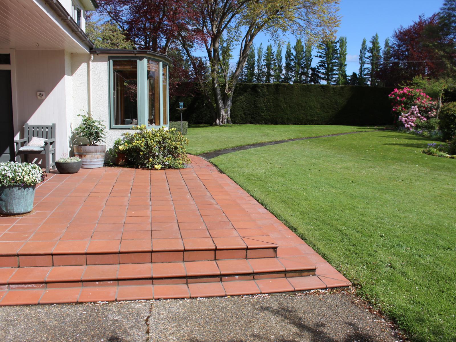 282 Mckenzie Road, Browns