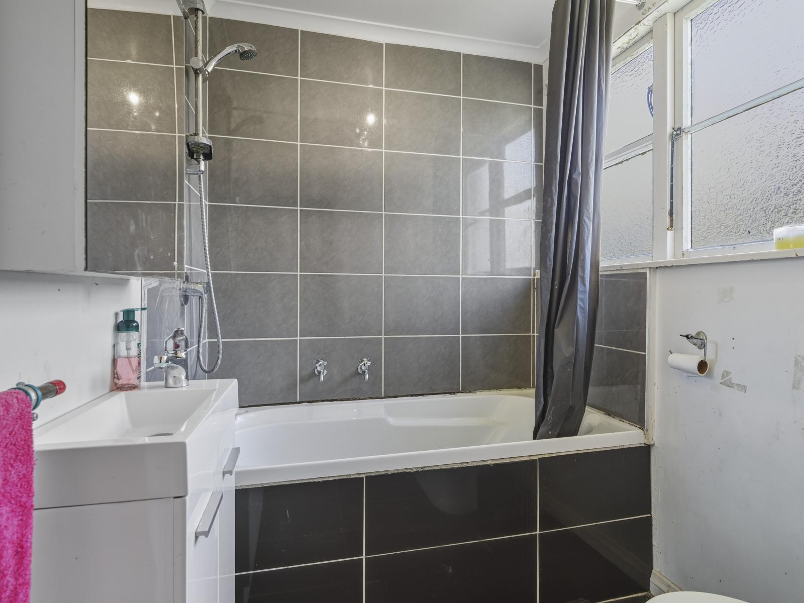 18 Rennie Street, Green Island