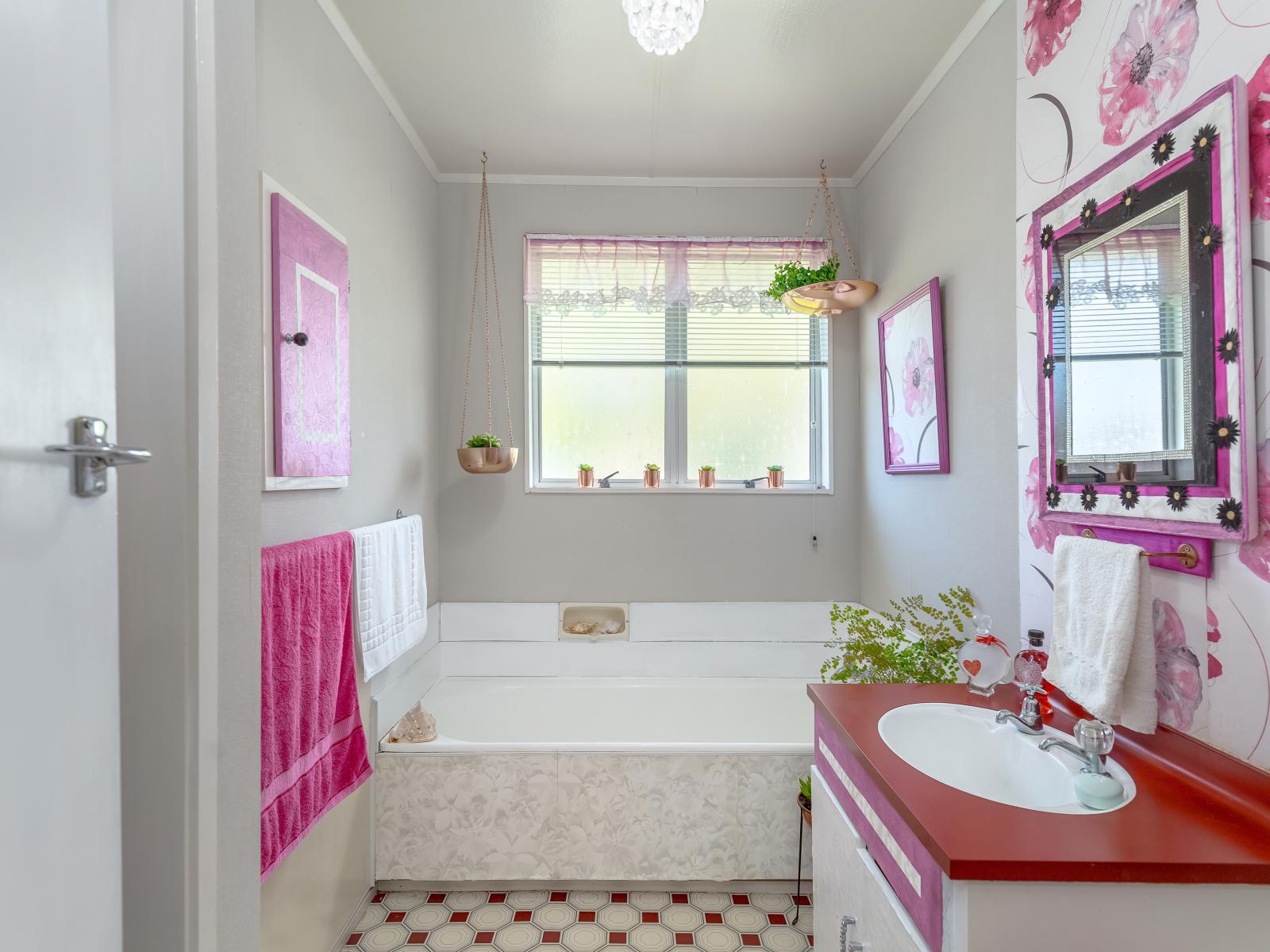 2 Hornsby Street, Carterton