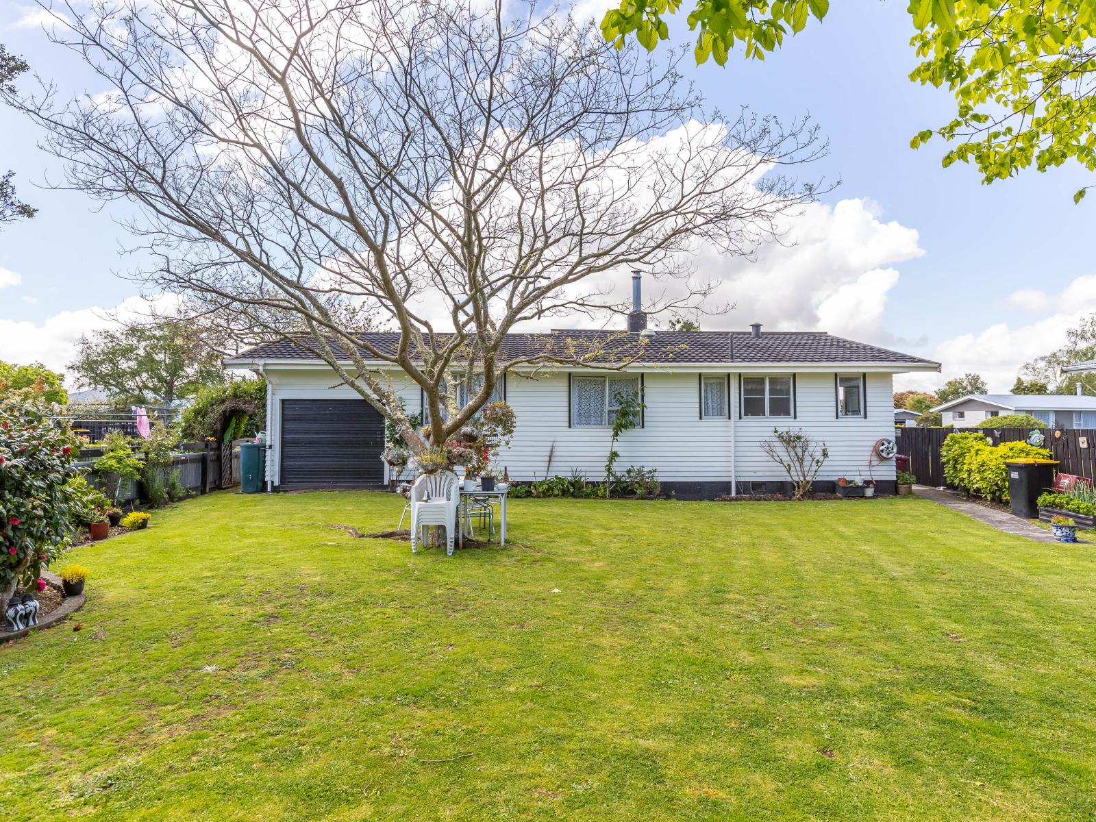 2 Hornsby Street, Carterton