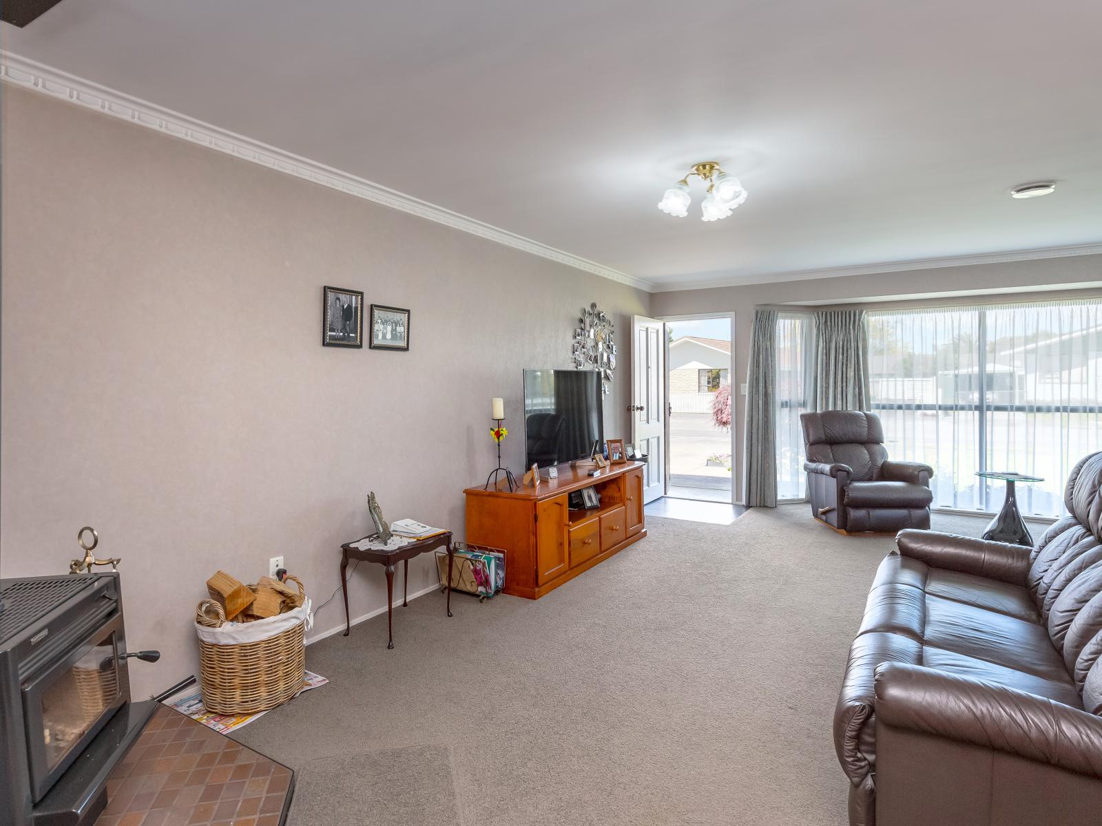 11 Lowes Place, Masterton