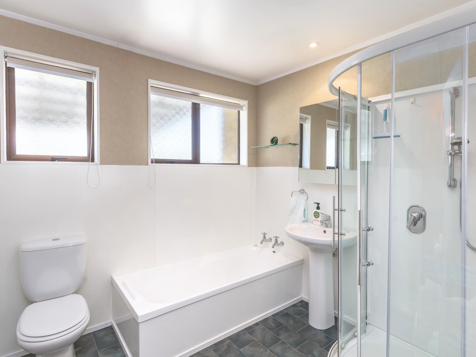 11 Lowes Place, Masterton