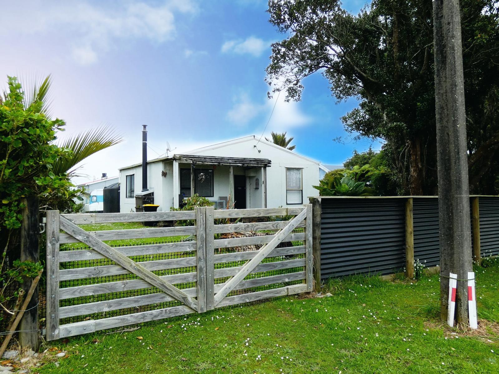 12 Burnett Street, Mokihinui