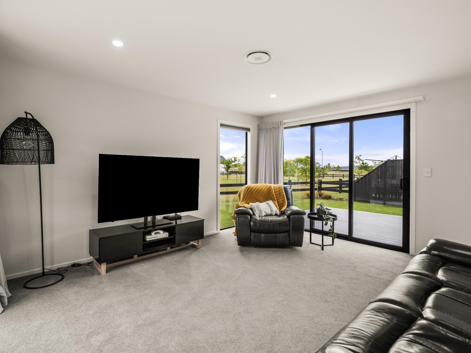 6 Loch Green, Huntingdon