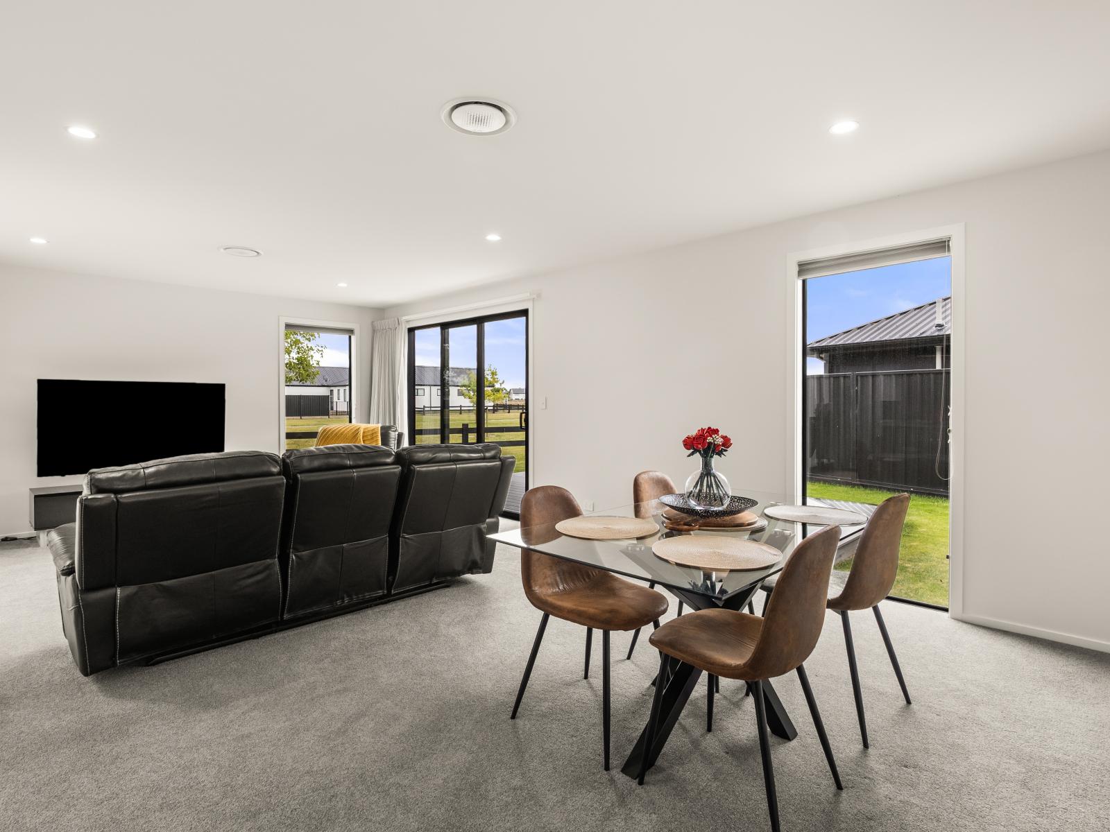 6 Loch Green, Huntingdon