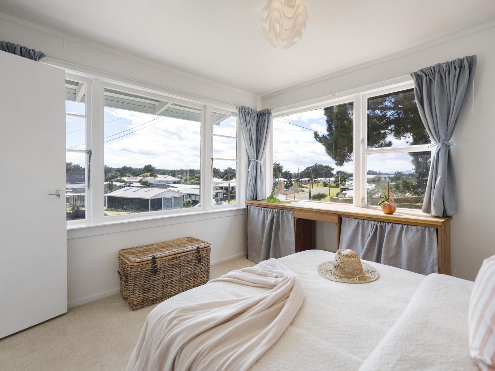 8 Signal Street, Foxton Beach