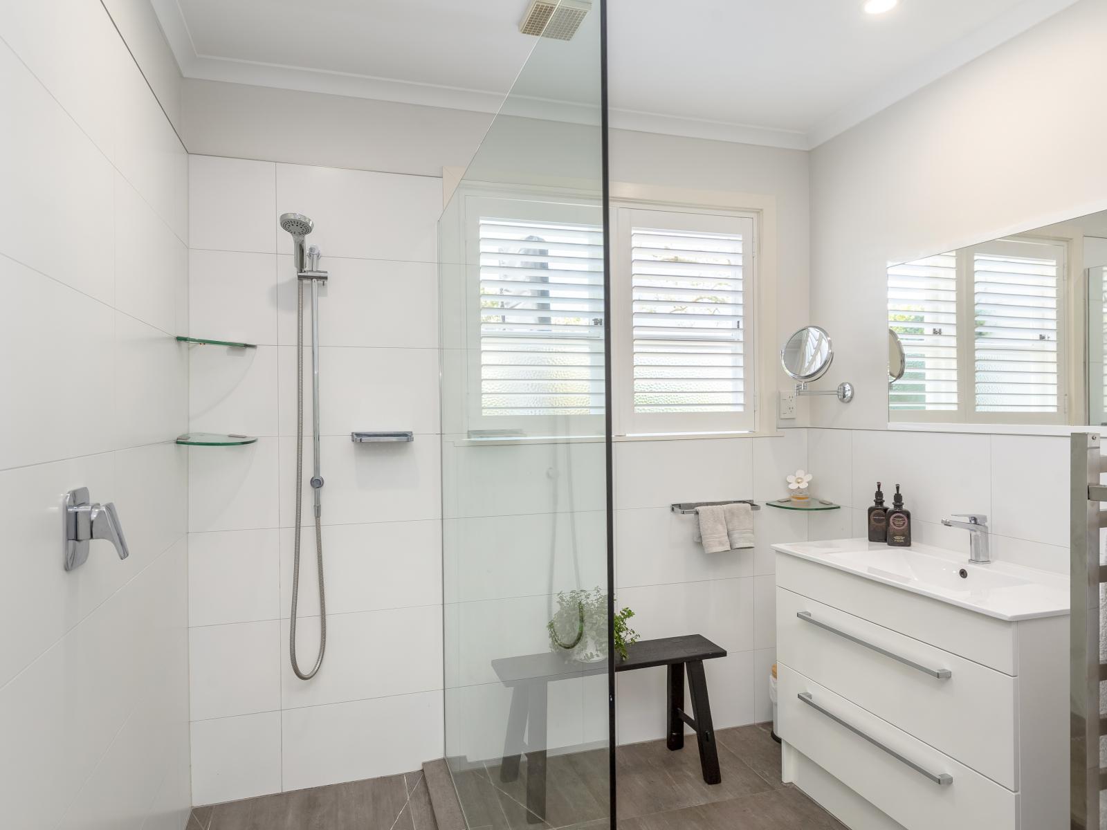 16 Orchard Road, Greytown