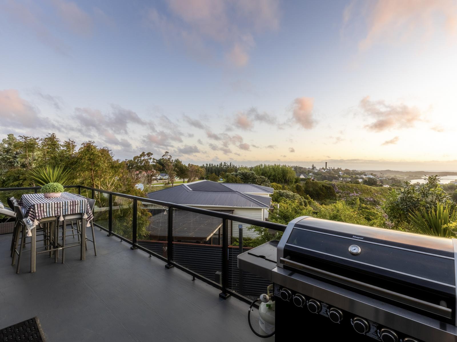 106 Mt View Road, Bastia Hill