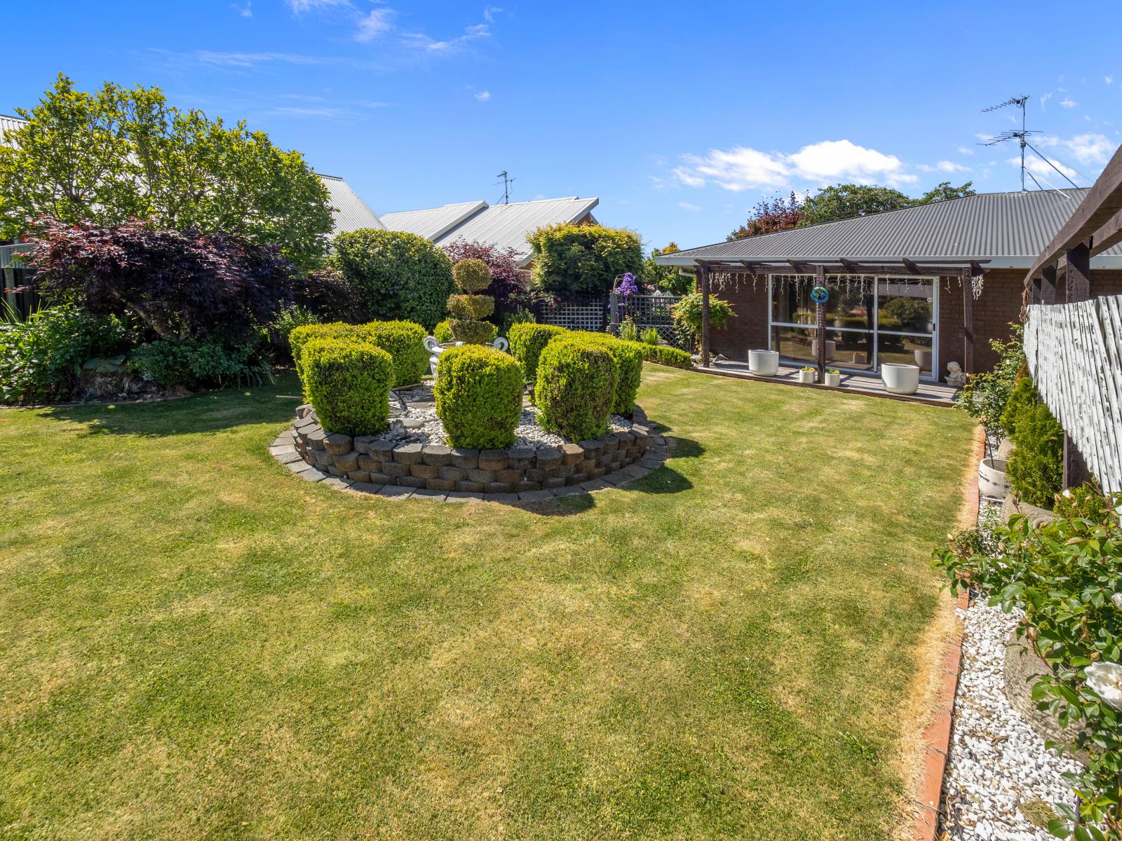 9 Falcon Drive, Allenton