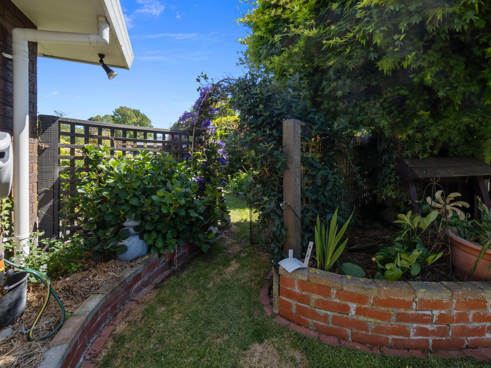 9 Falcon Drive, Allenton