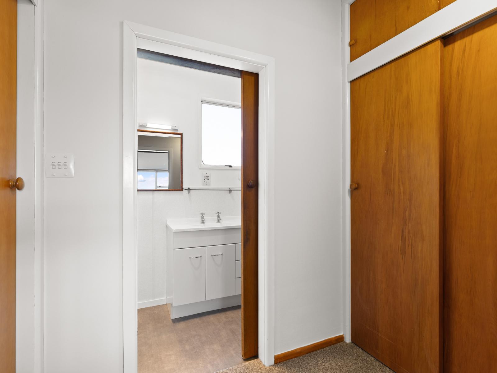 222 Ngatira Road, Lichfield