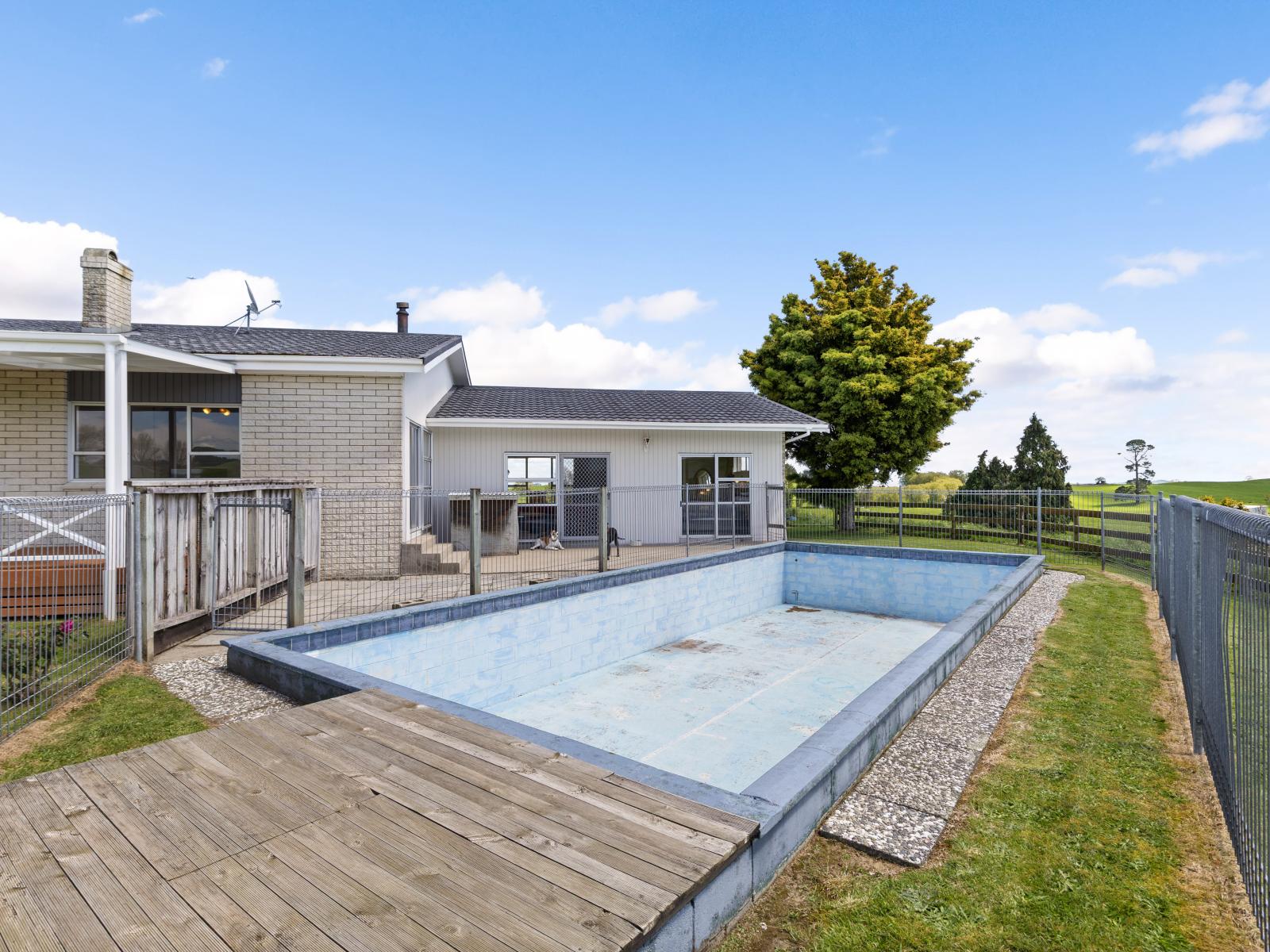 222 Ngatira Road, Lichfield