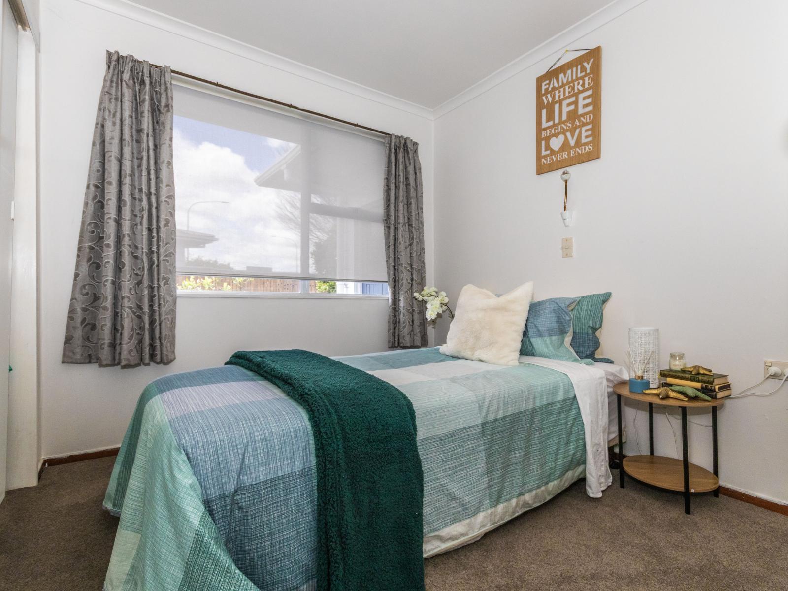 104 Fairs Road, Milson