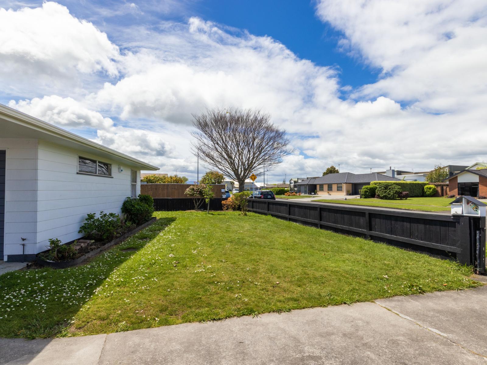 104 Fairs Road, Milson