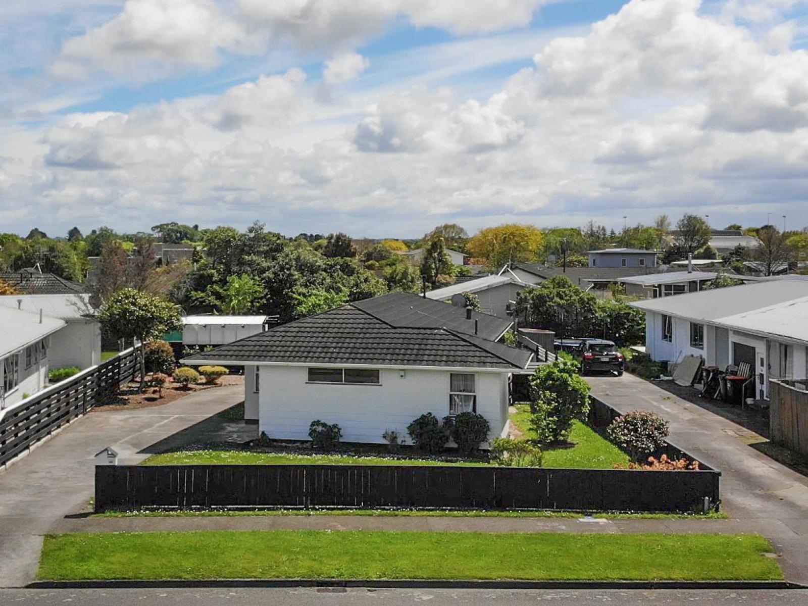 104 Fairs Road, Milson