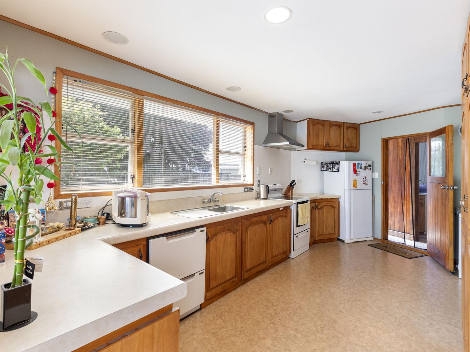 76 Dundas Road, Sanson