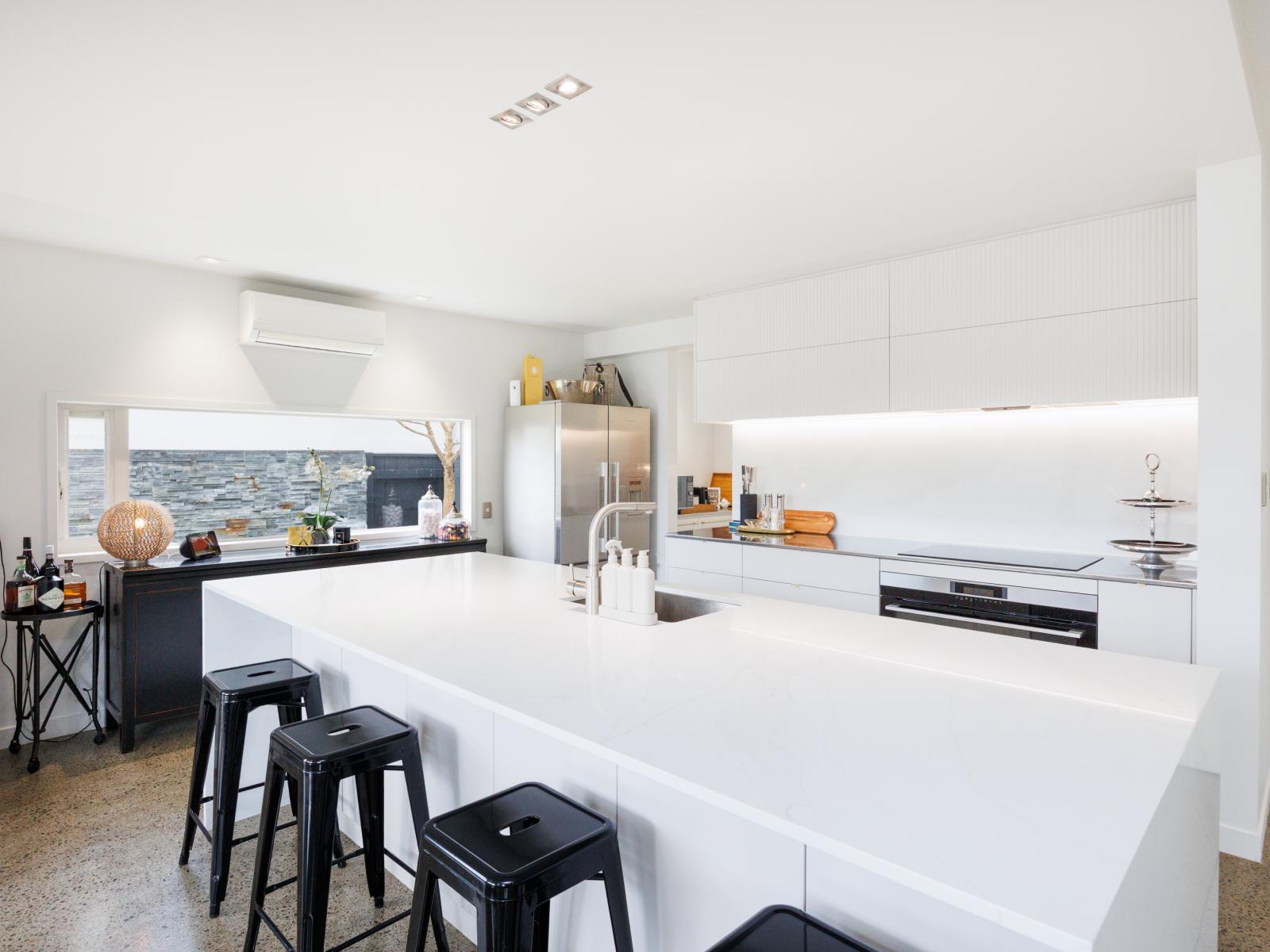 297 Fitzherbert Avenue, West End